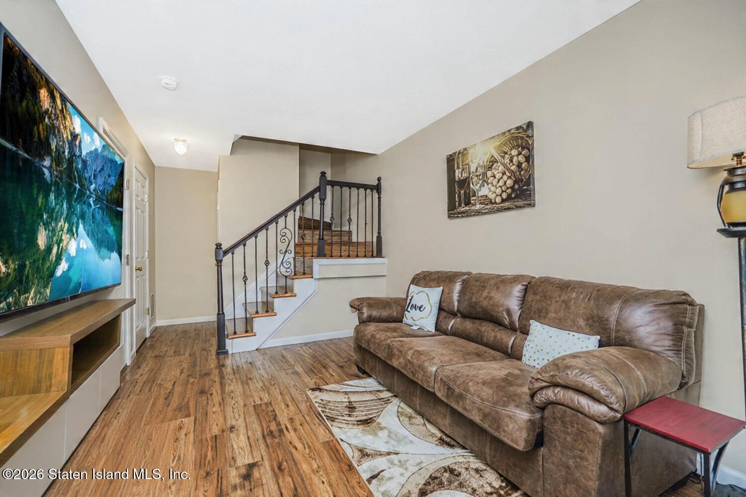 33 Amanda Court Image 4