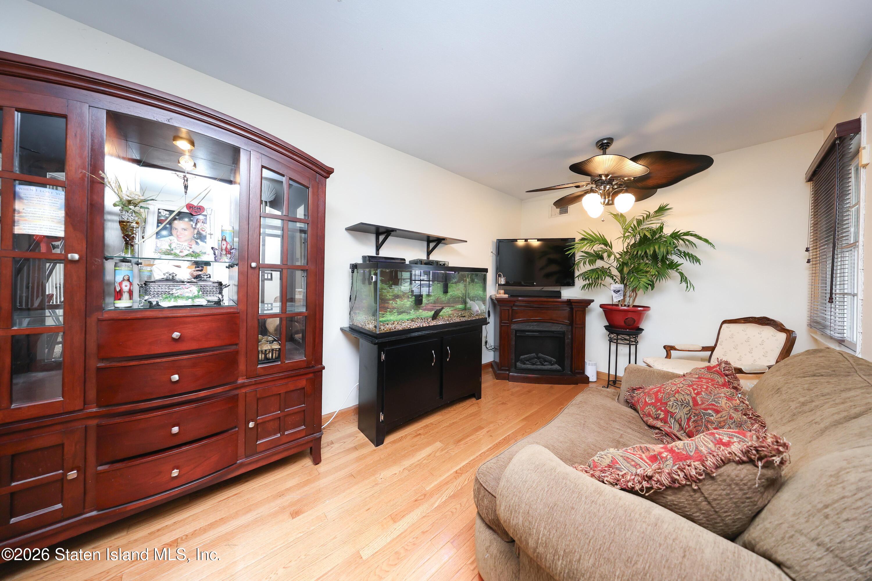8 Carpenter Avenue, Staten Island, NY, 10314 image 8
