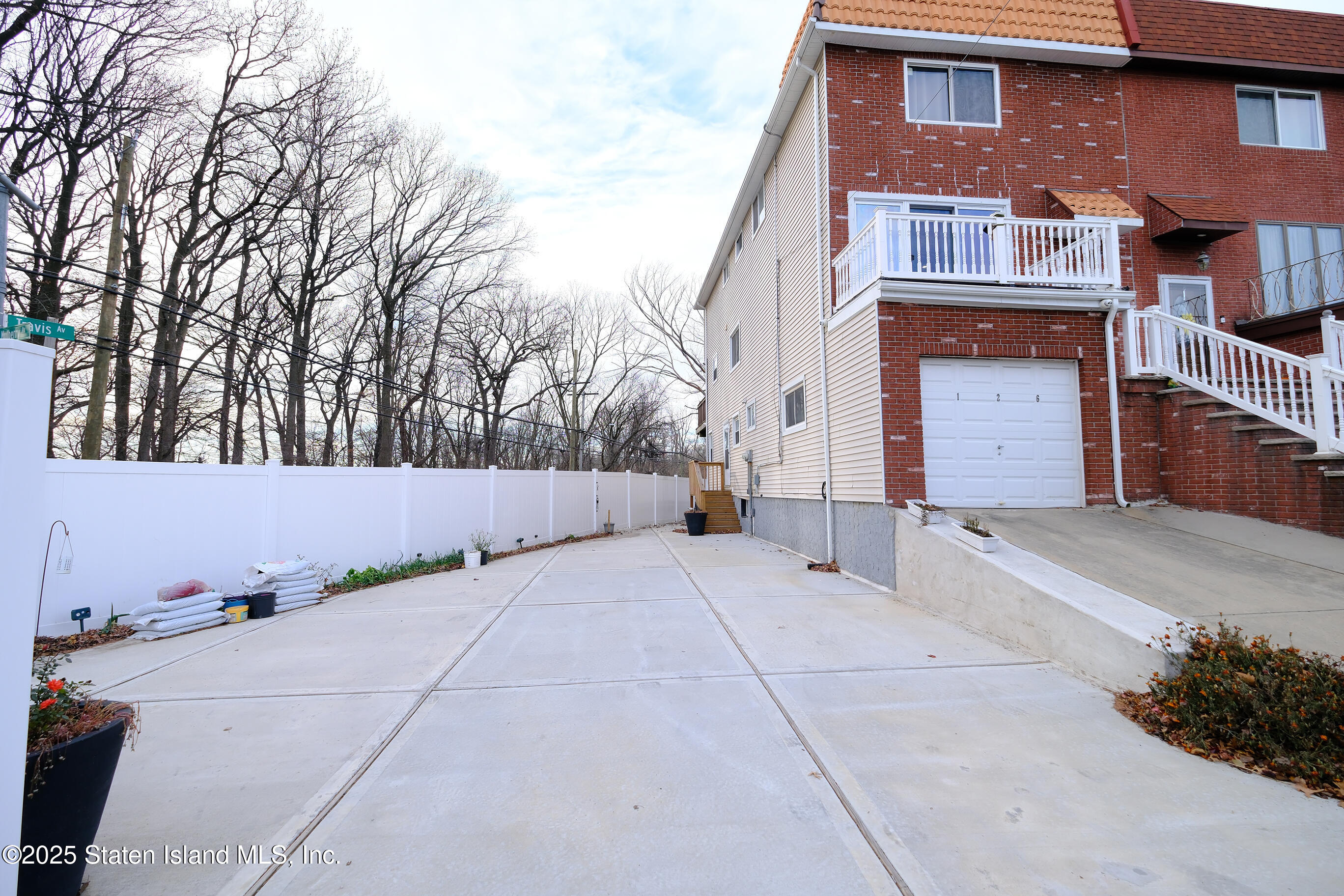 126 Mulberry Avenue Image 2