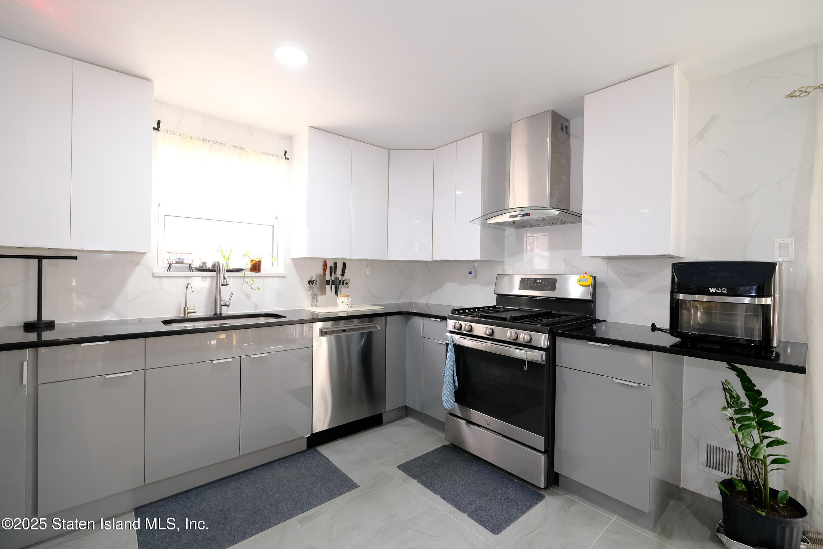 126 Mulberry Avenue, Staten Island, NY, 10314 image 9