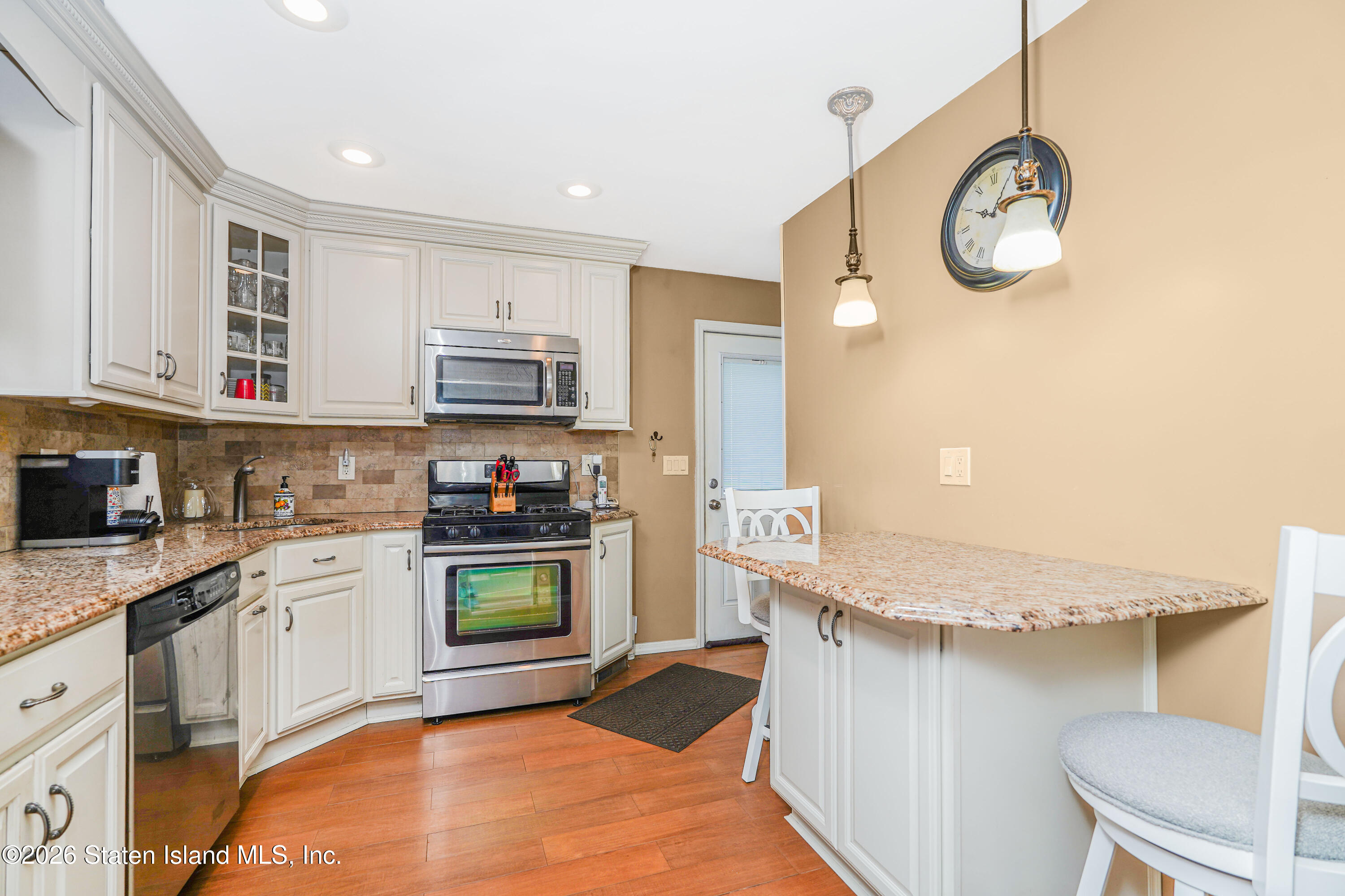 124 Champlain Avenue, Staten Island, NY, 10306 image 8