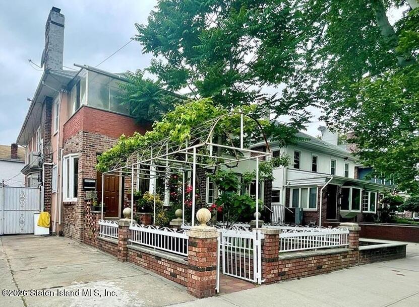 7418 Colonial Road Image 1