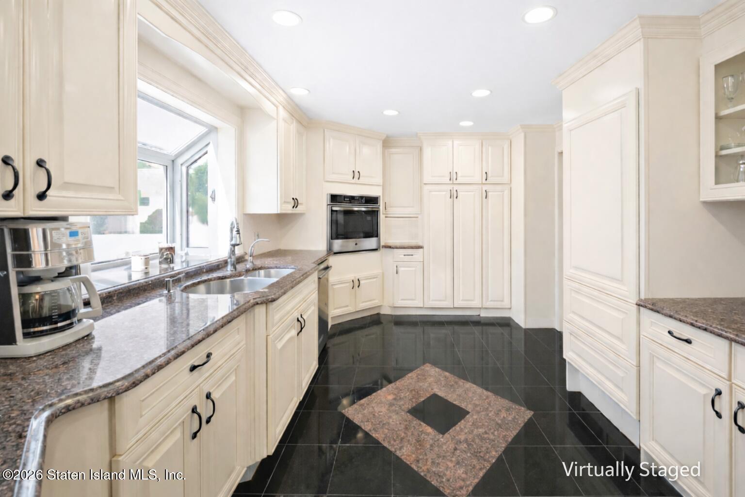 728 Huguenot Avenue Image 3