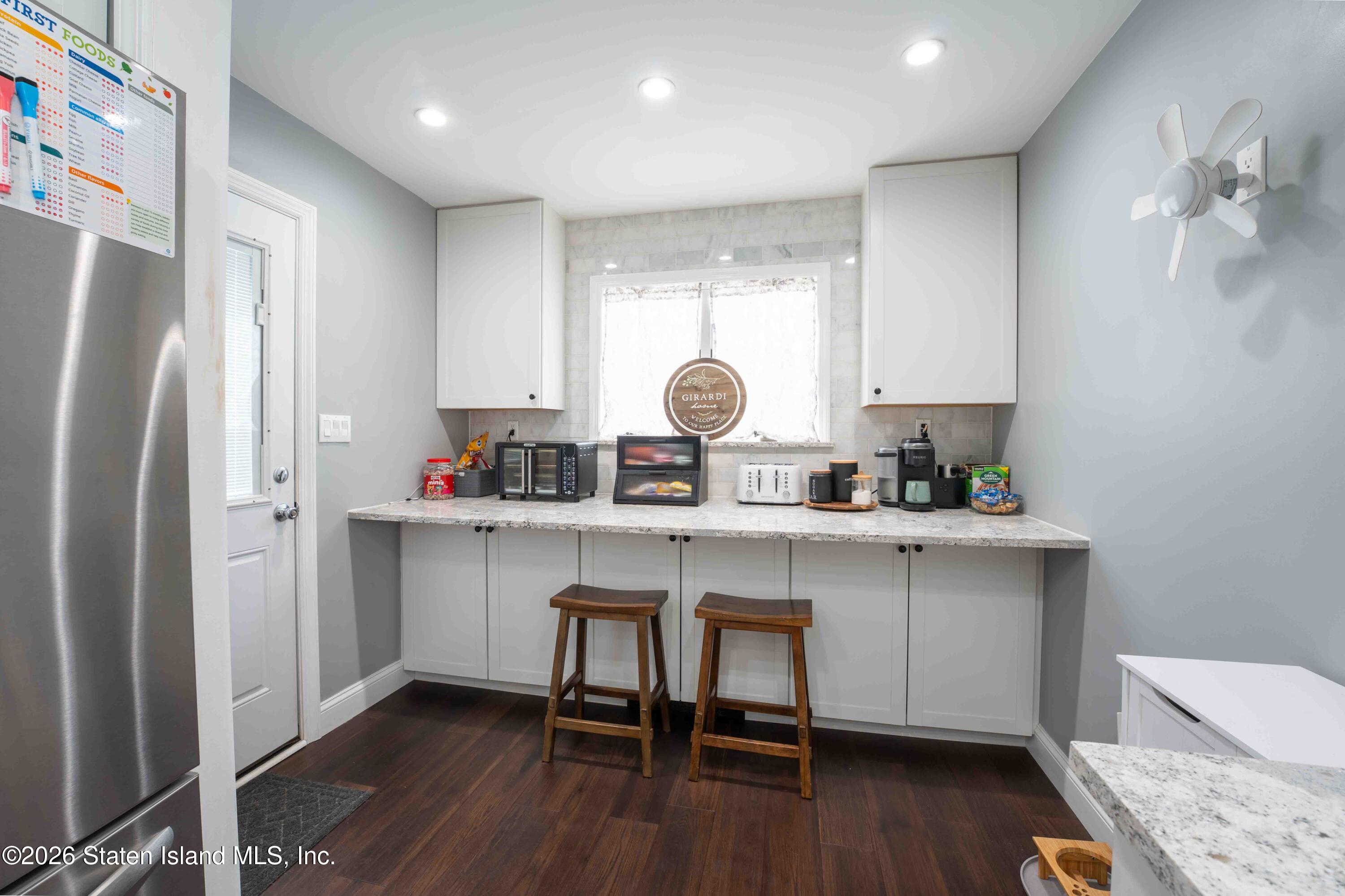 2381 Yorktown Street, Oceanside, NY, 11572 image 16