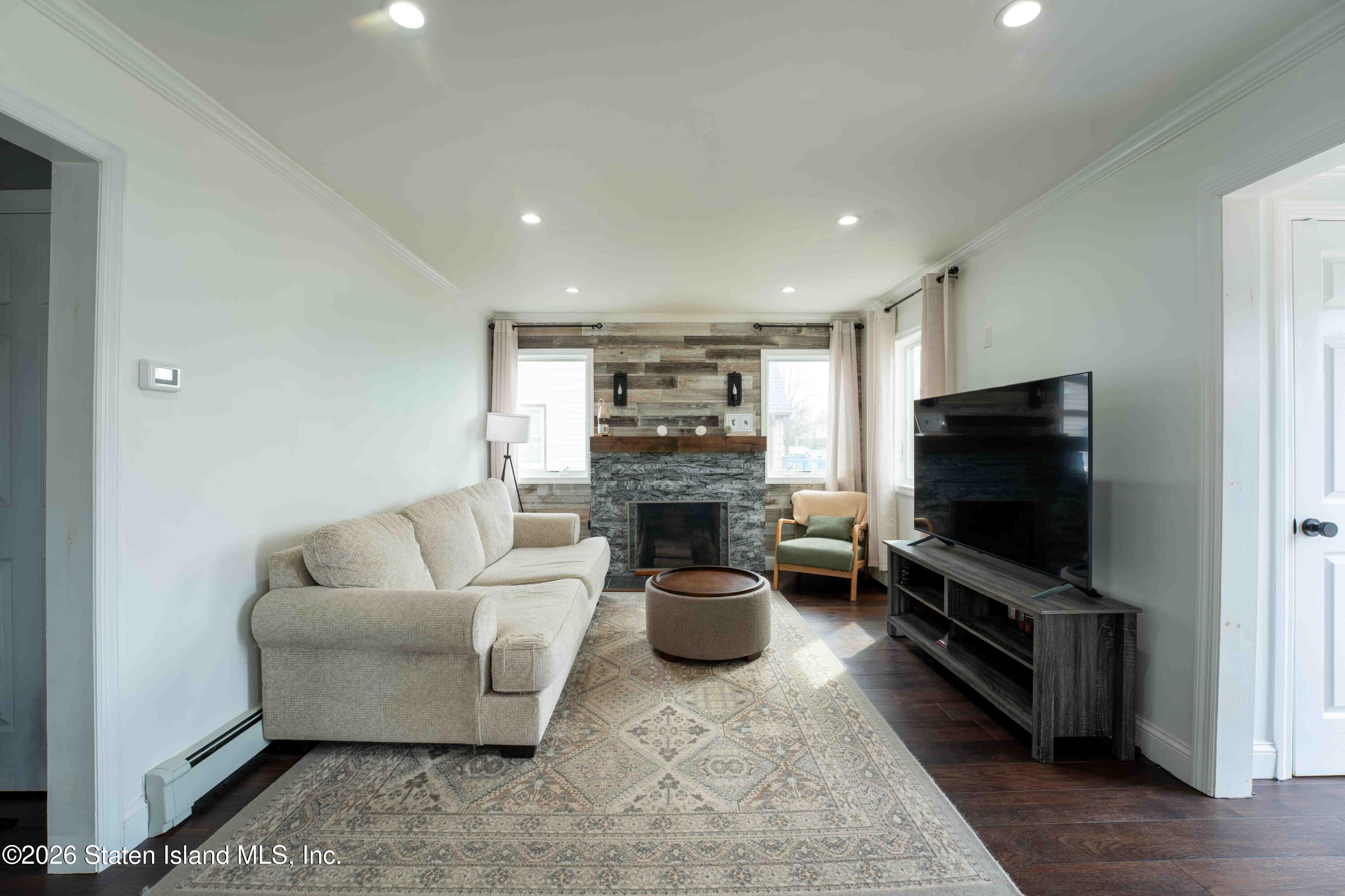 2381 Yorktown Street, Oceanside, NY, 11572 image 22