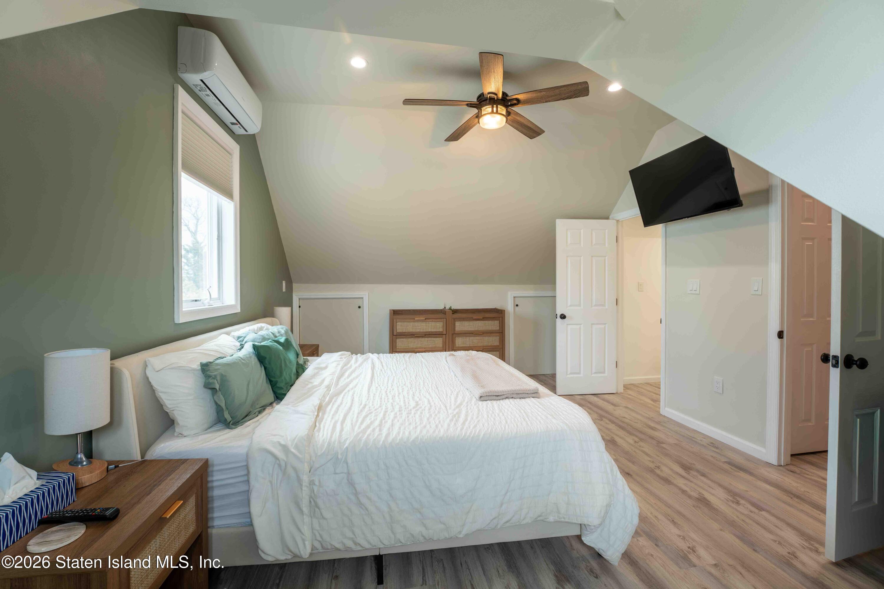 2381 Yorktown Street, Oceanside, NY, 11572 image 32
