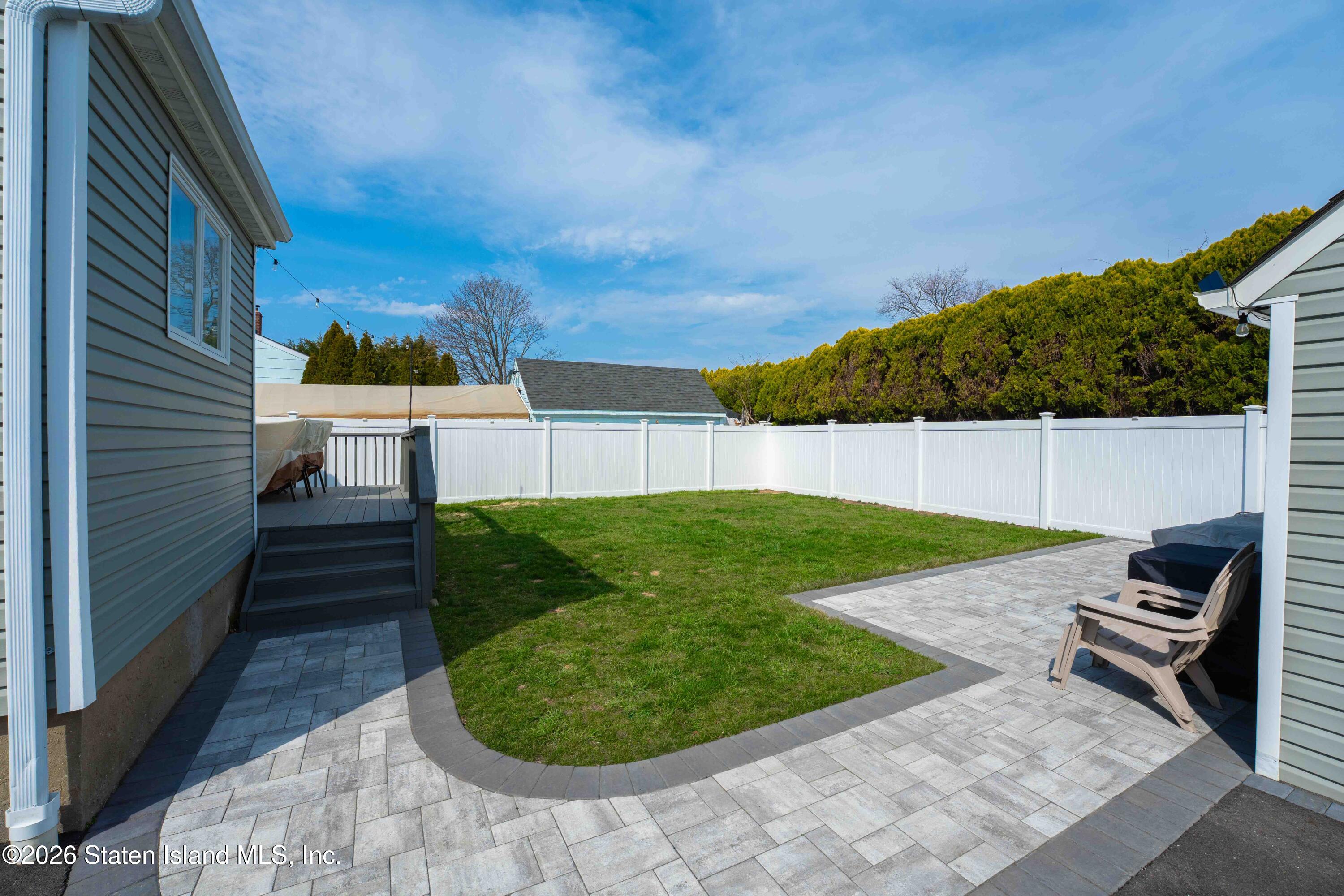 2381 Yorktown Street, Oceanside, NY, 11572 image 47