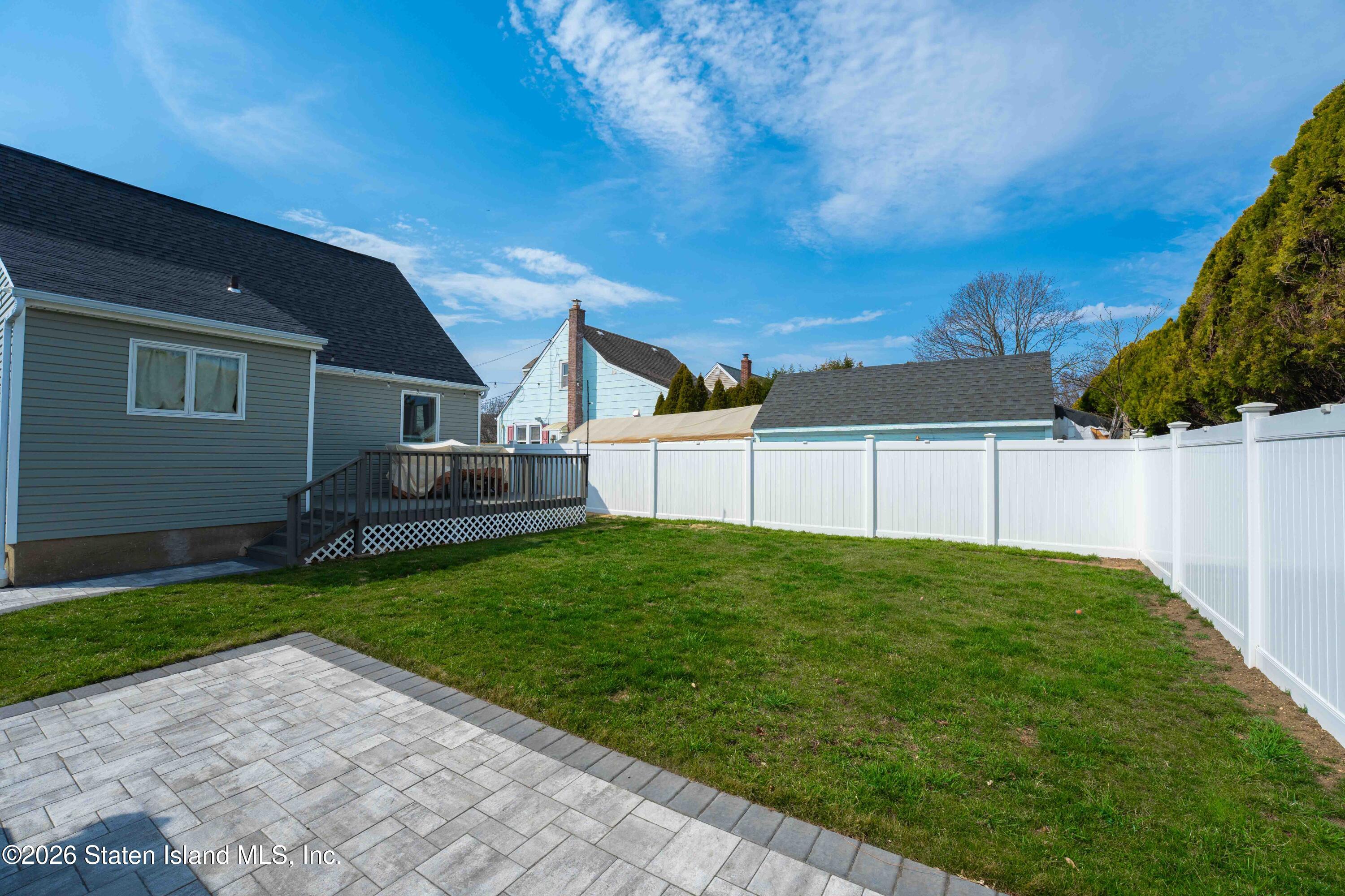 2381 Yorktown Street, Oceanside, NY, 11572 image 49