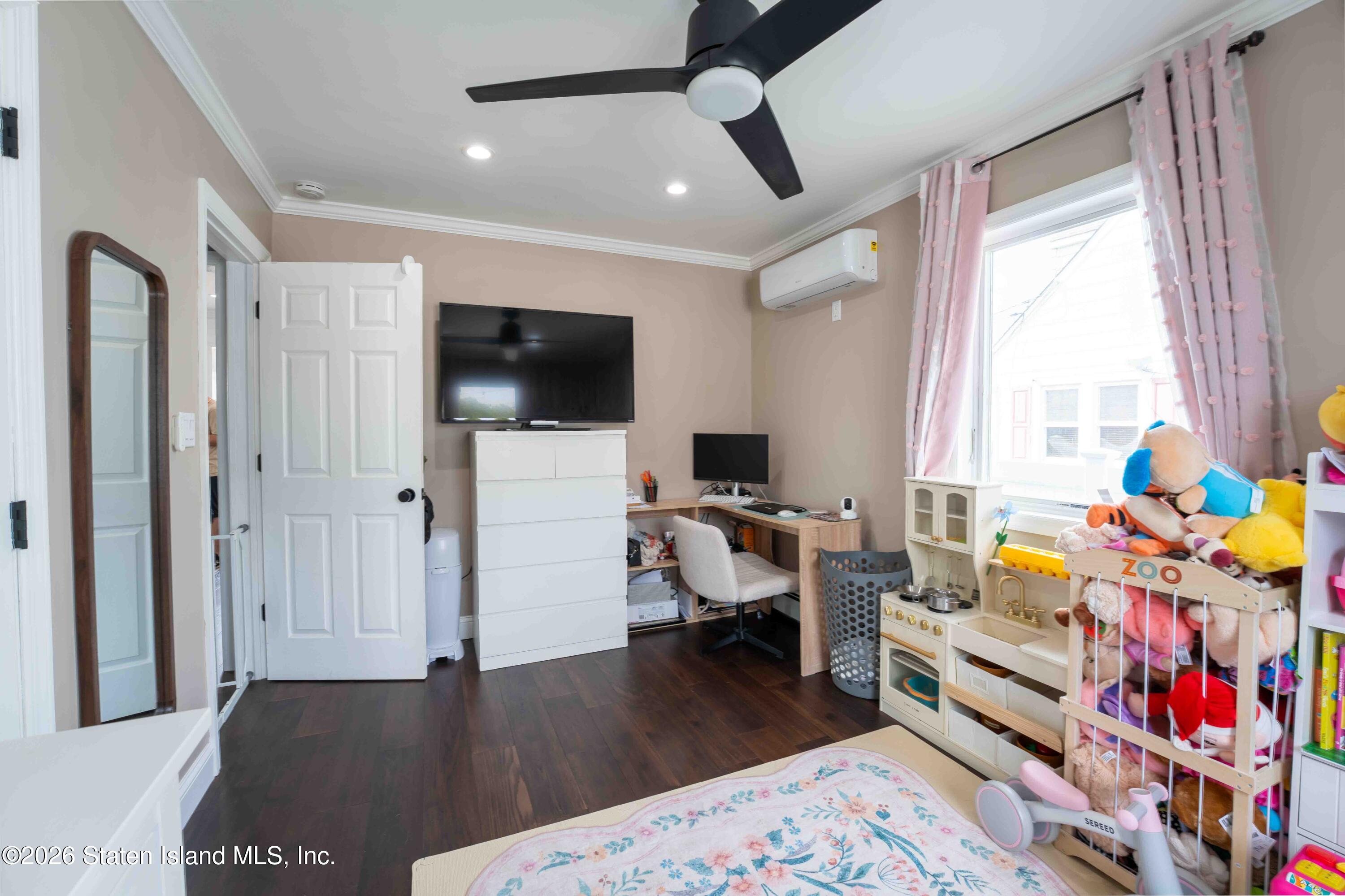 2381 Yorktown Street, Oceanside, NY, 11572 image 36