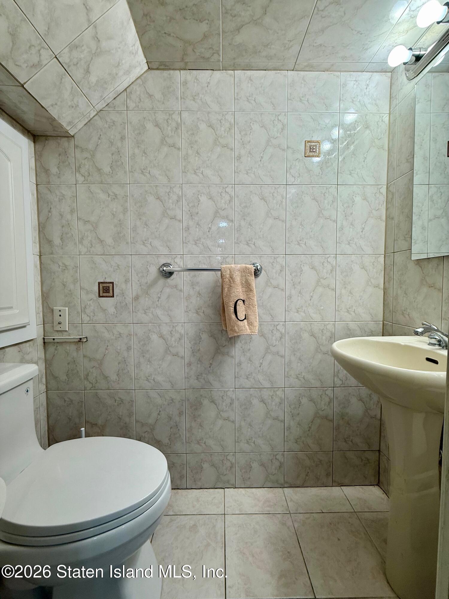 57 Country Lane, Staten Island, NY, 10312 image 12