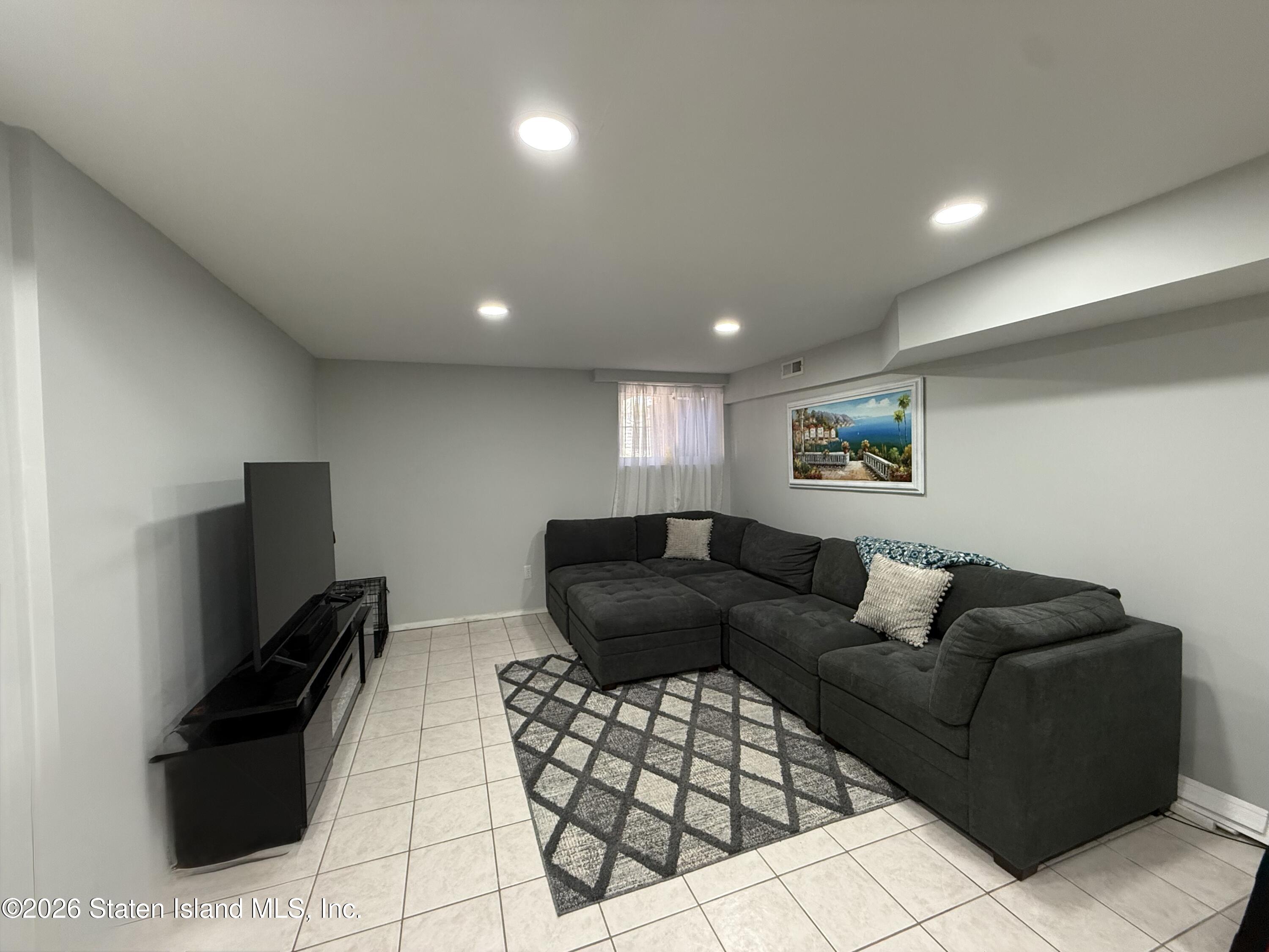 57 Country Lane, Staten Island, NY, 10312 image 13