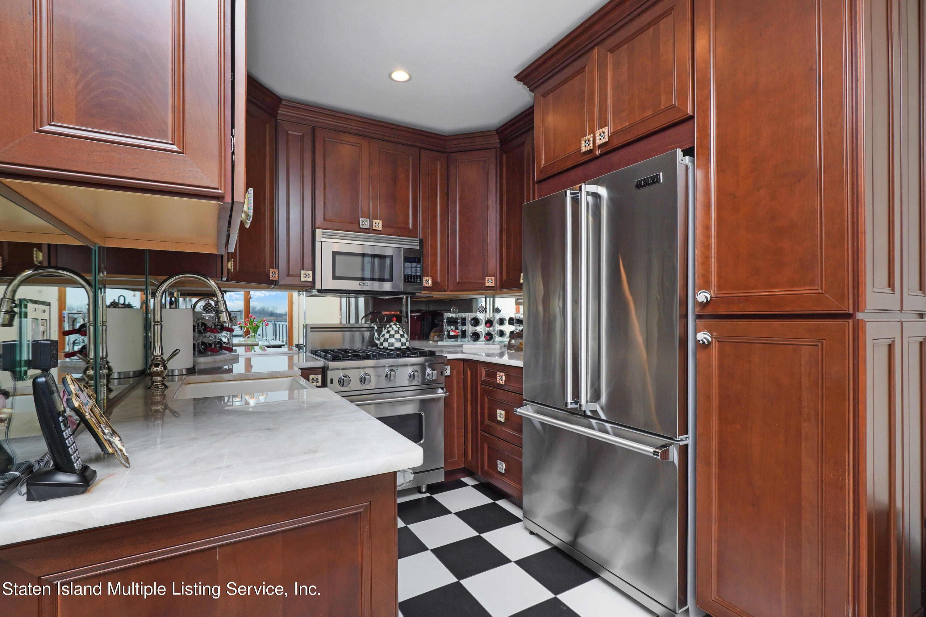 42 Harbour Court, Staten Island, NY, 10308 image 9