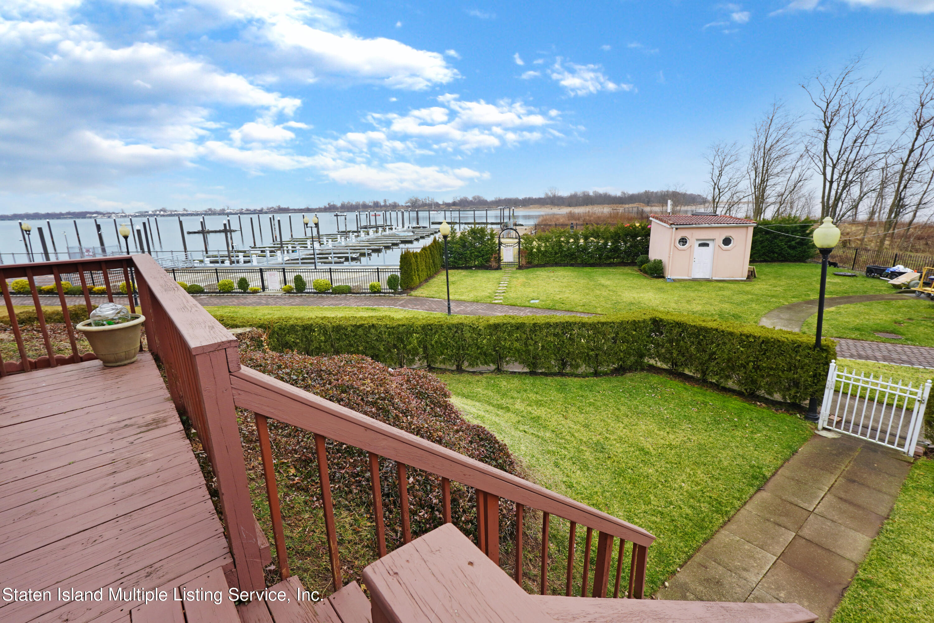42 Harbour Court Image 4