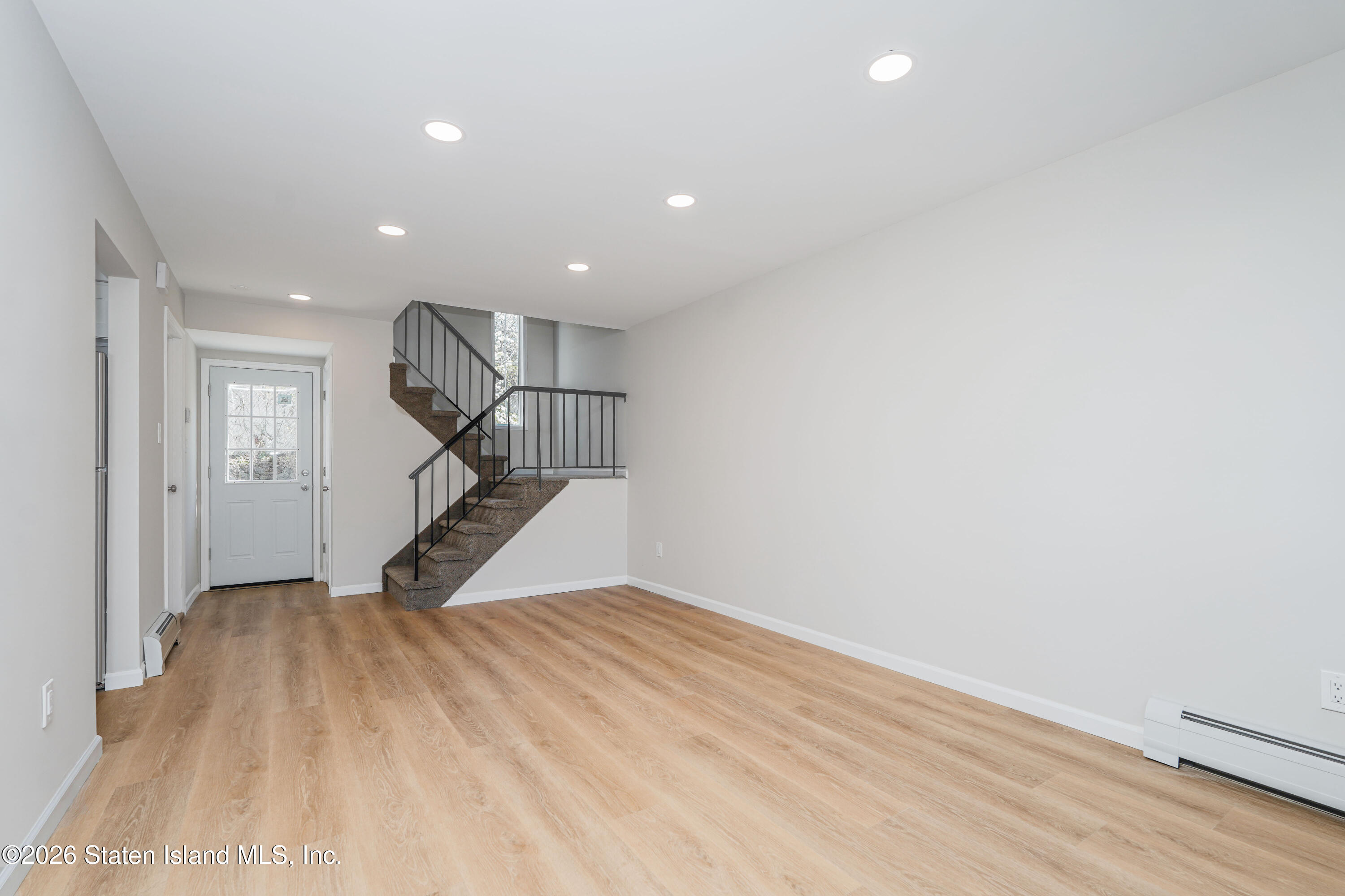 27 Croft Court Image 5