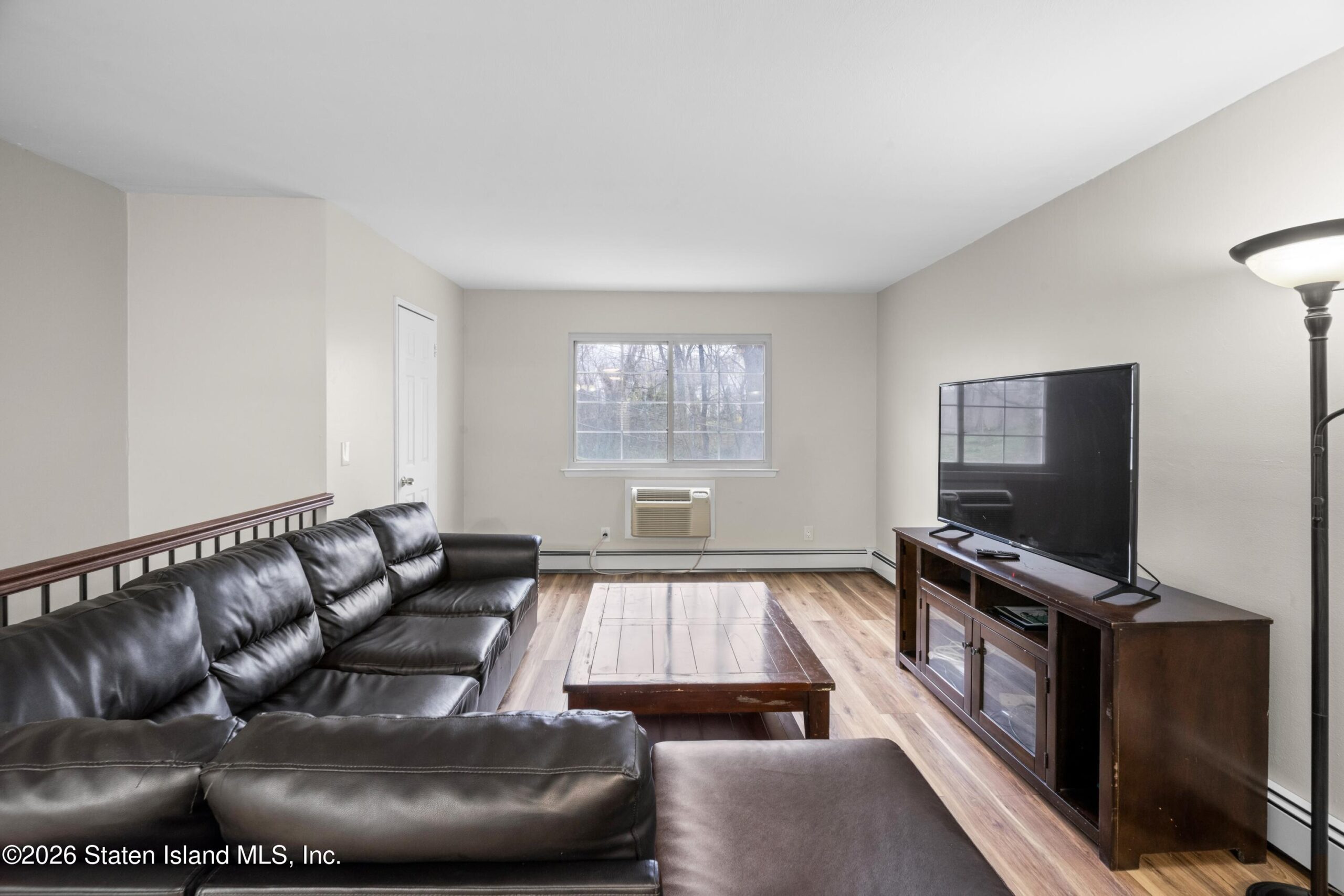 3747 Amboy Road 1b Image 3