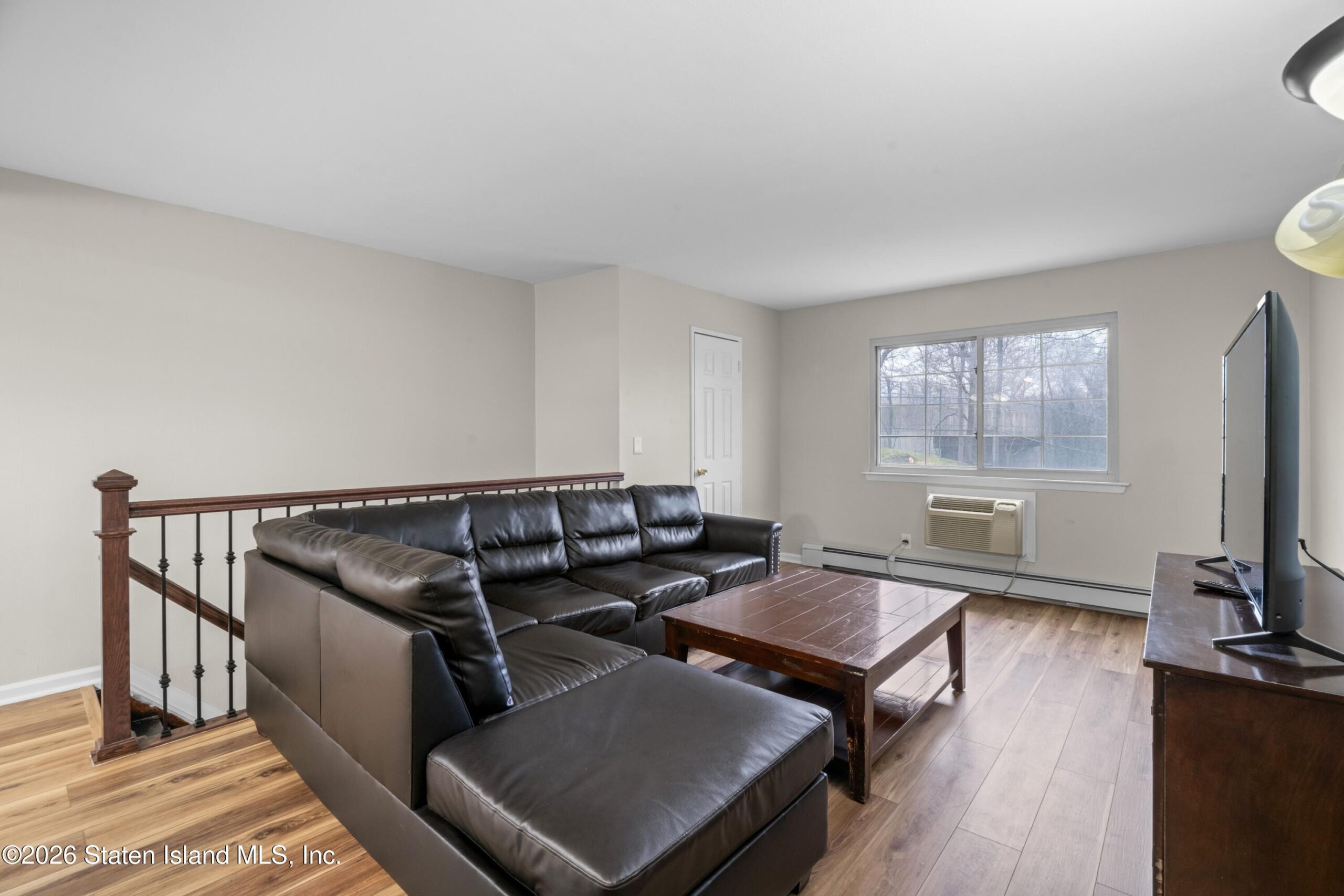 3747 Amboy Road 1b Image 5