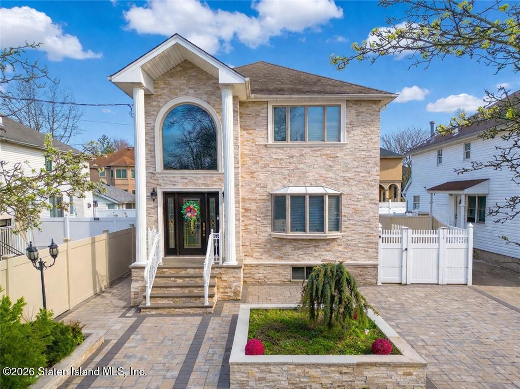 450 Ramona Avenue Image 1