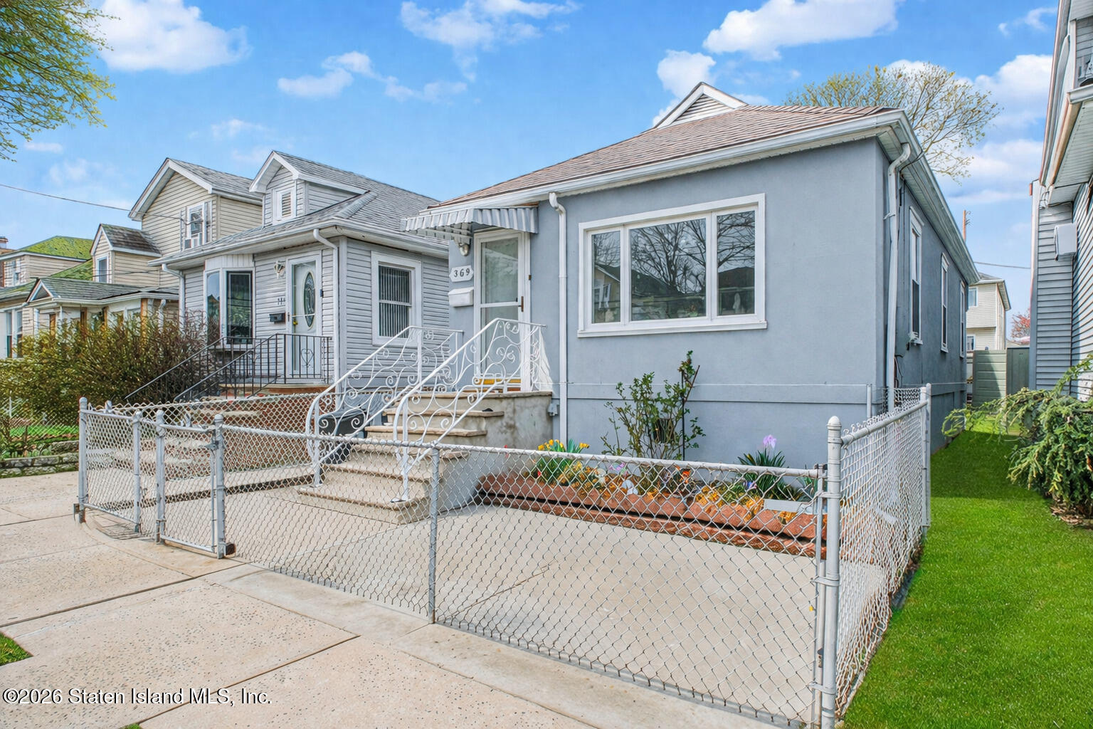 369 Grimsby Street Image 2