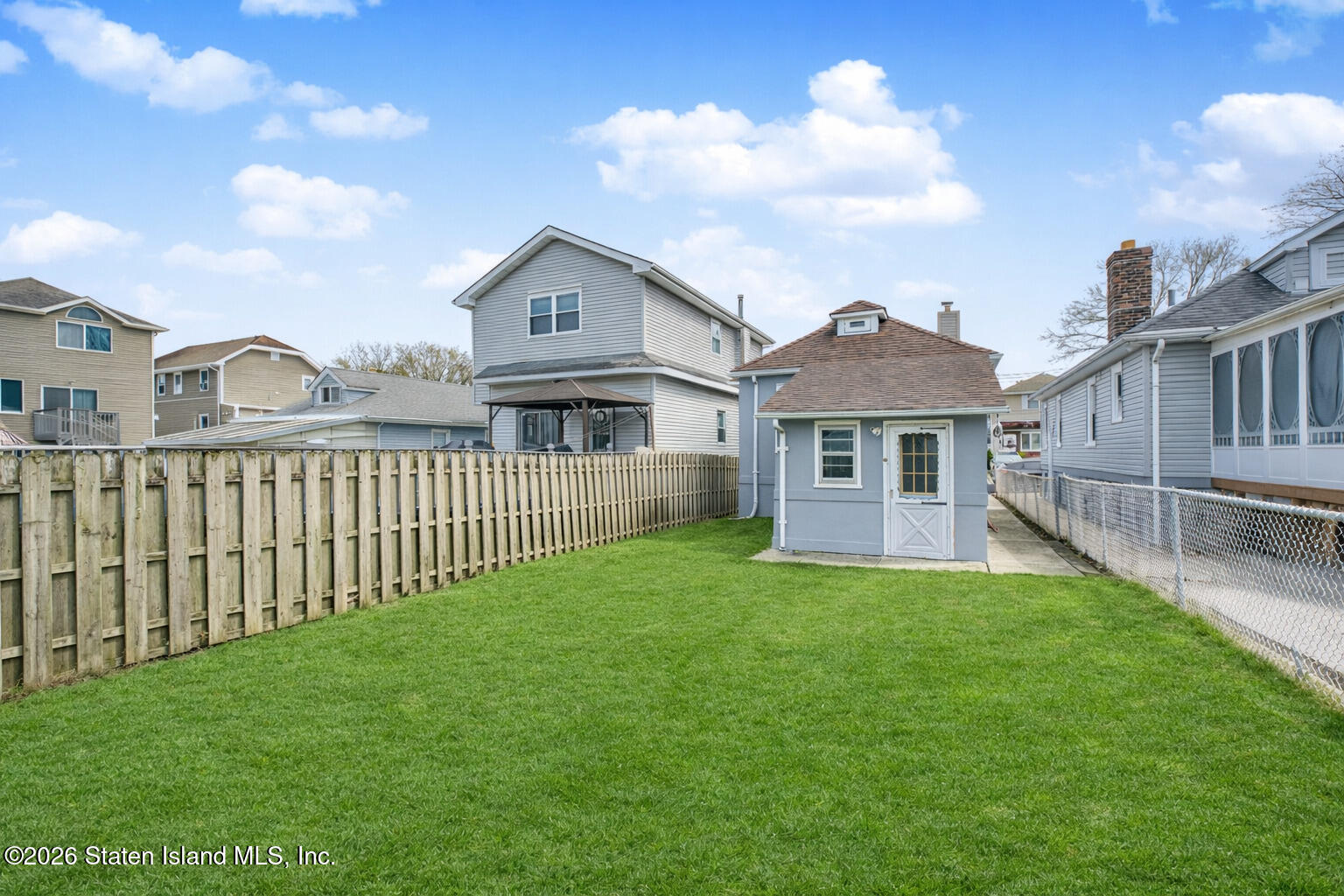 369 Grimsby Street Image 4