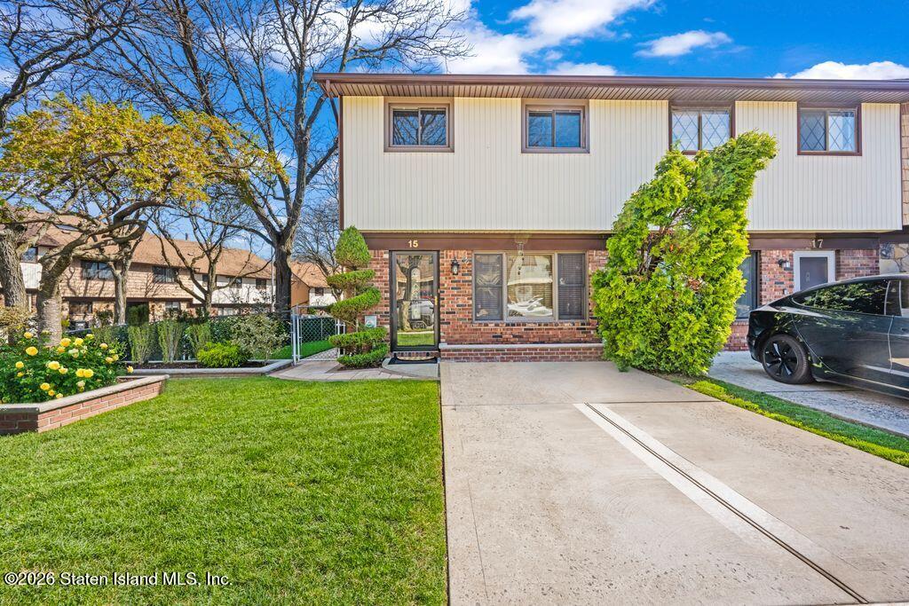15 Hickory Circle Image 2