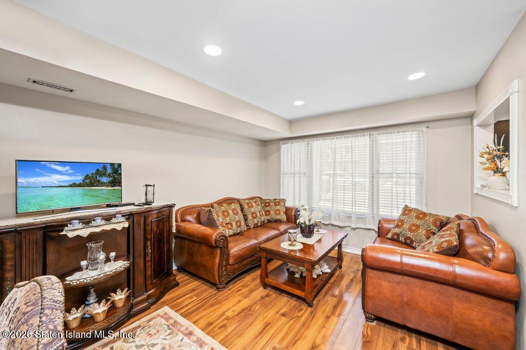 15 Hickory Circle, Staten Island, NY, 10312 image 6