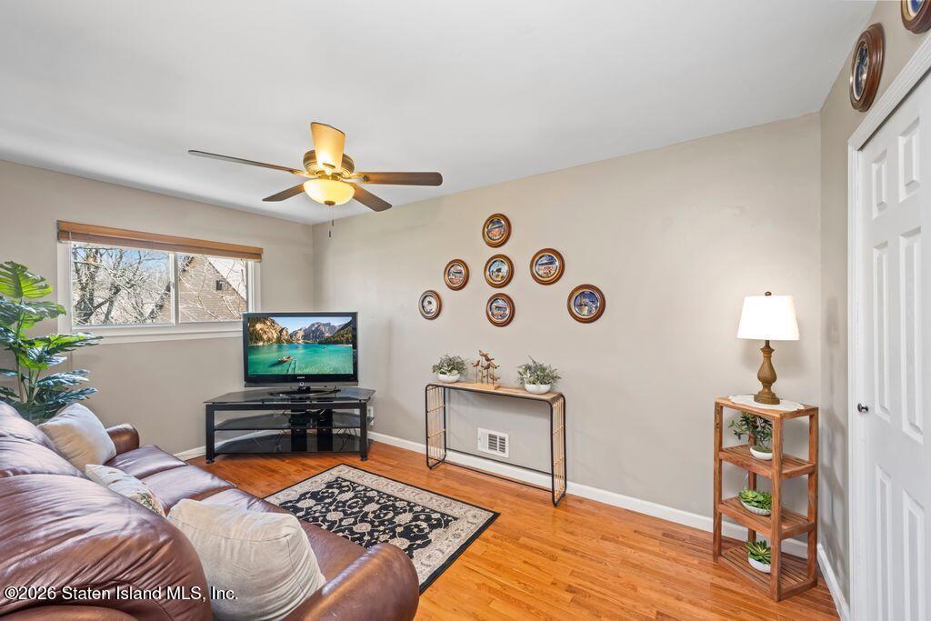15 Hickory Circle, Staten Island, NY, 10312 image 18
