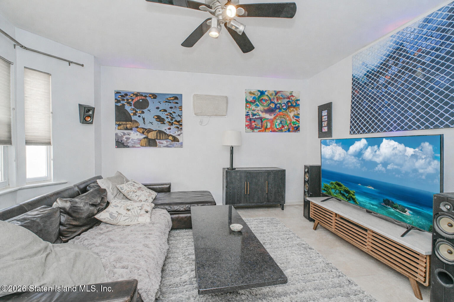 98 Robin Road Image 3