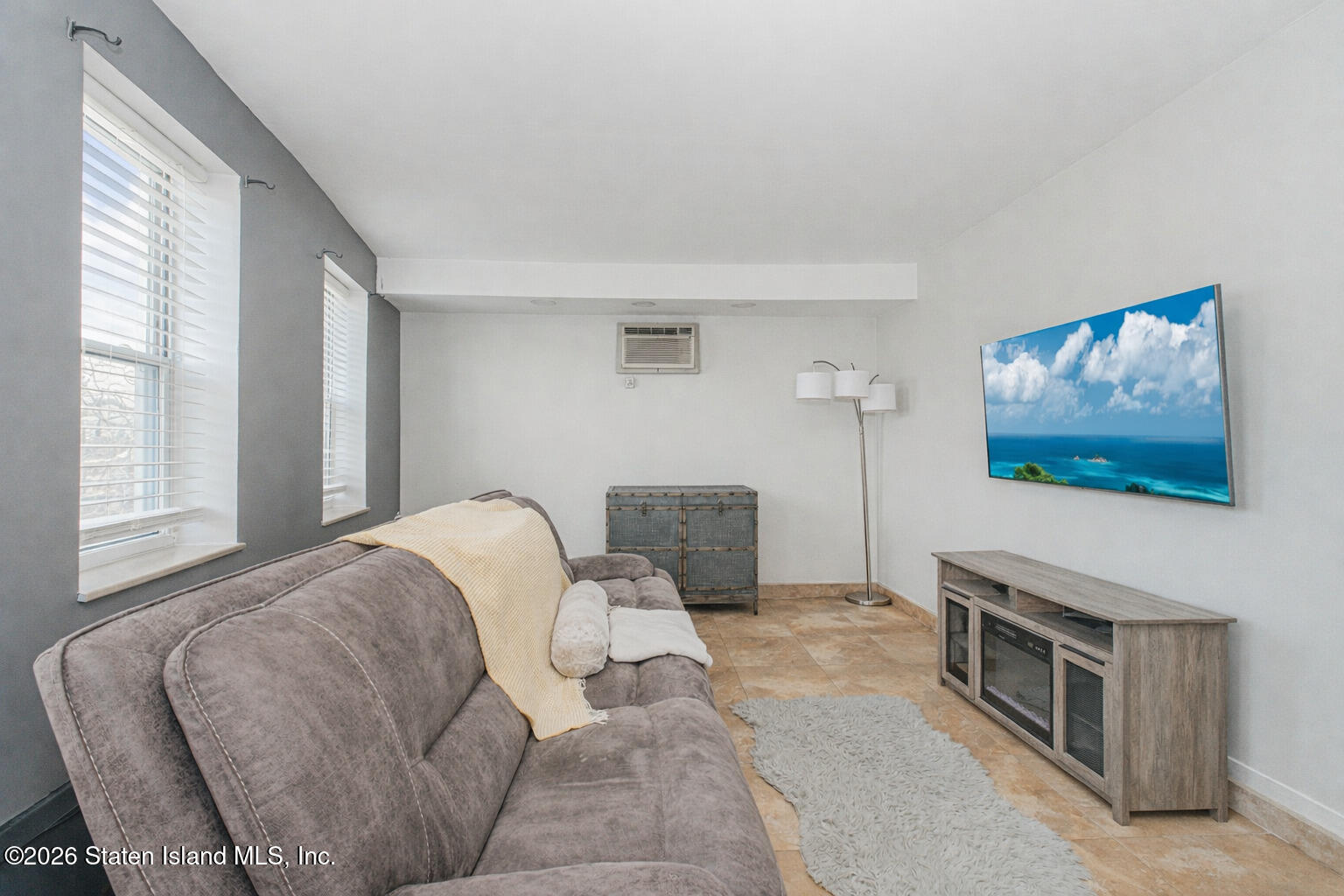 98 Robin Road, Staten Island, NY, 10305 image 15