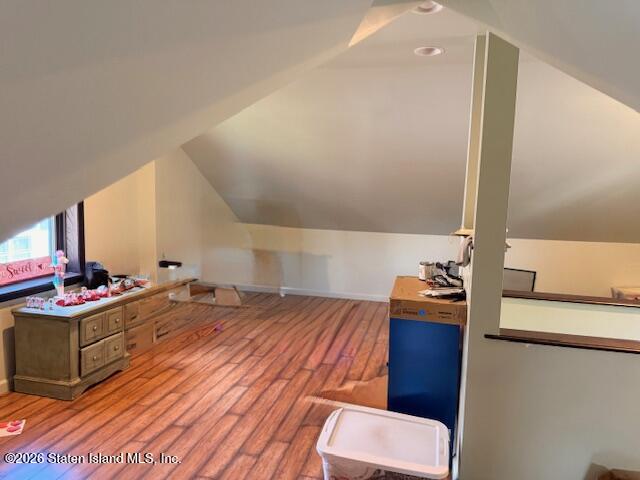 52 Park Place Image 3