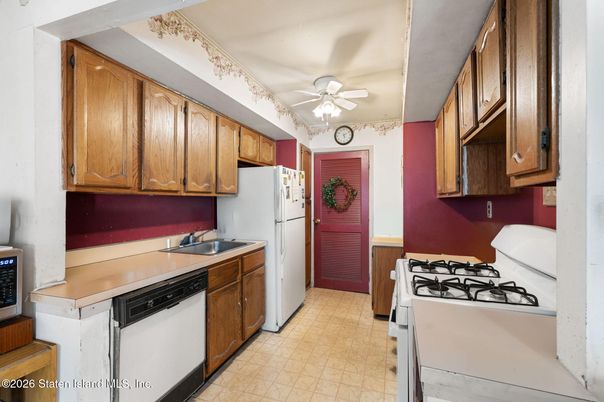 544 Lisk Avenue A, Staten Island, NY, 10303 image 9