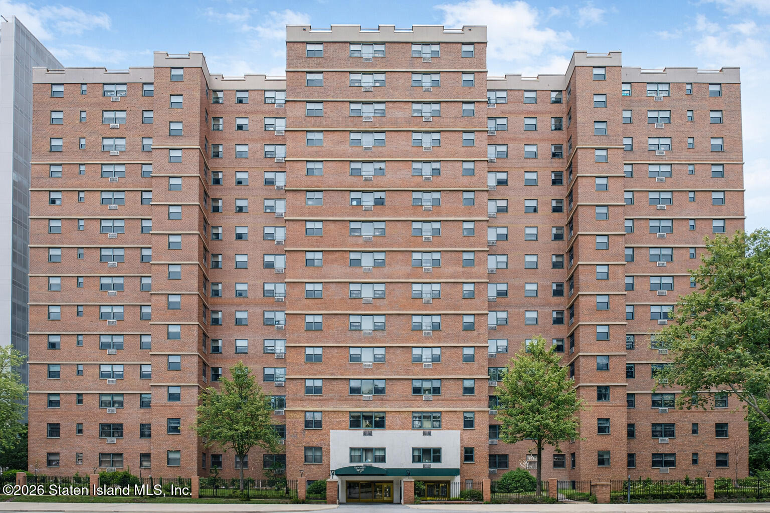 175 Willoughby Street 16g Image 1