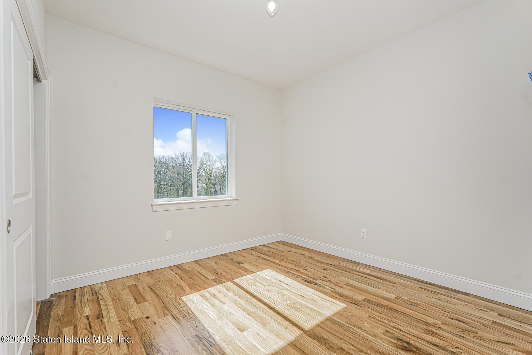 552 Drumgoole Road, Staten Island, NY, 10312 image 12