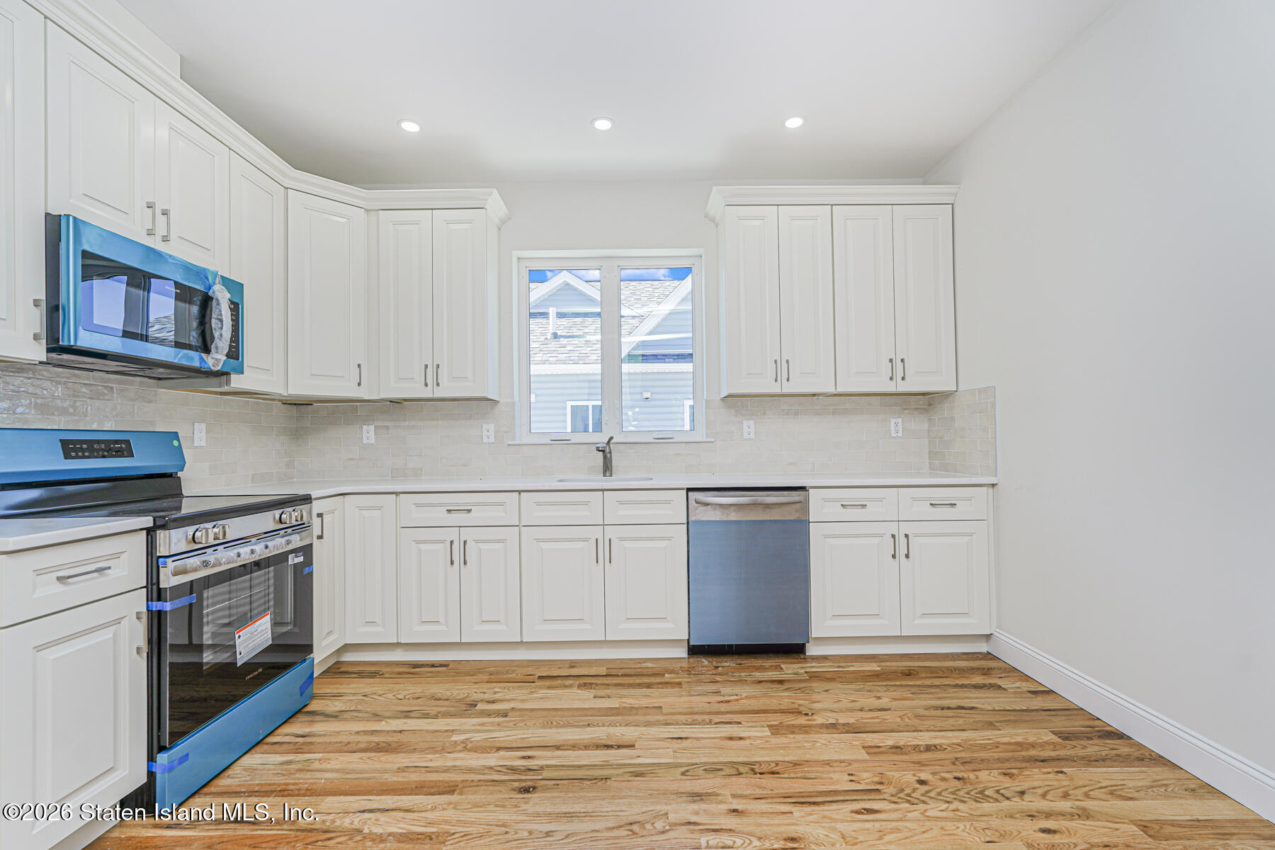 552 Drumgoole Road, Staten Island, NY, 10312 image 31