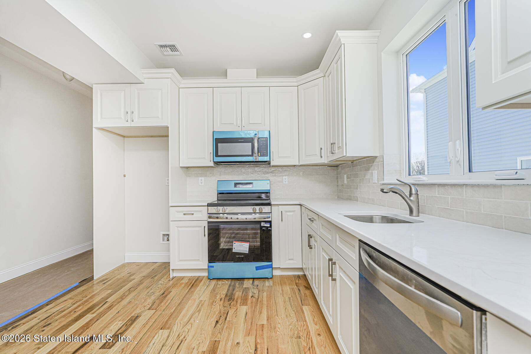 552 Drumgoole Road, Staten Island, NY, 10312 image 44