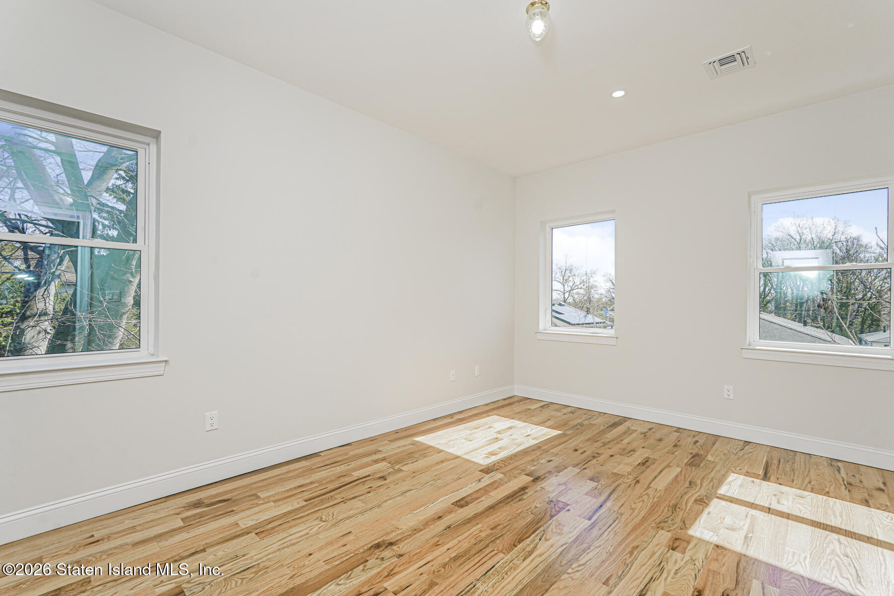 552 Drumgoole Road, Staten Island, NY, 10312 image 49