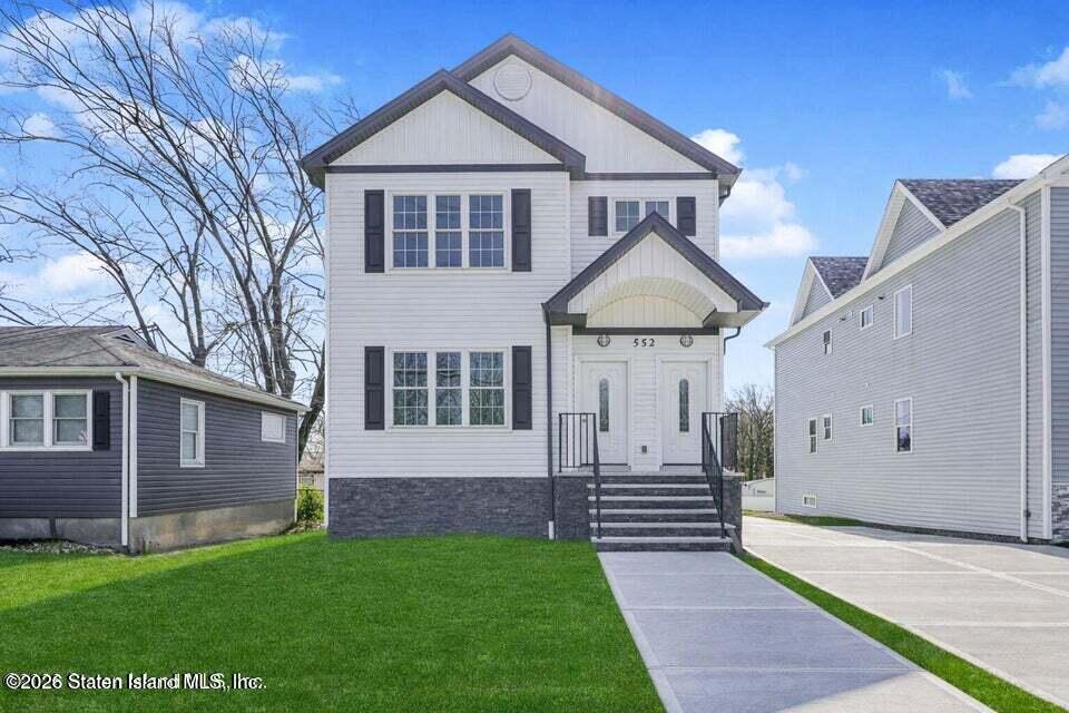 556 Drumgoole Road, Staten Island, NY, 10312 image 6