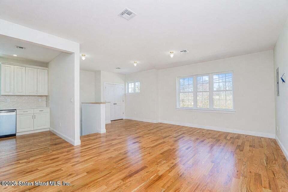 556 Drumgoole Road, Staten Island, NY, 10312 image 9
