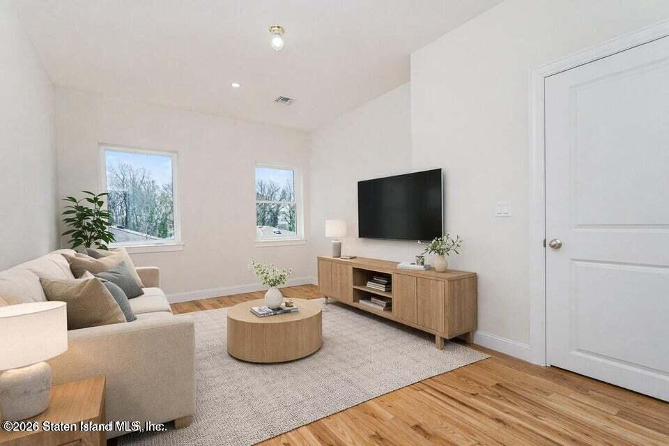 556 Drumgoole Road, Staten Island, NY, 10312 image 18