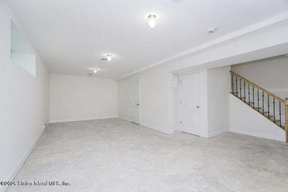 556 Drumgoole Road, Staten Island, NY, 10312 image 21