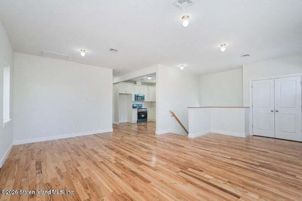 556 Drumgoole Road, Staten Island, NY, 10312 image 30