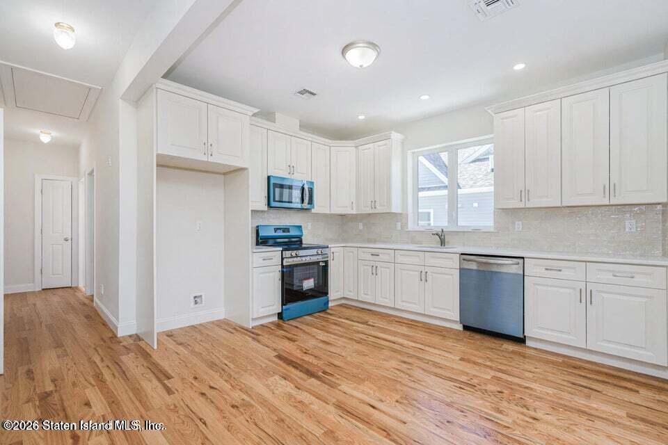 556 Drumgoole Road, Staten Island, NY, 10312 image 31
