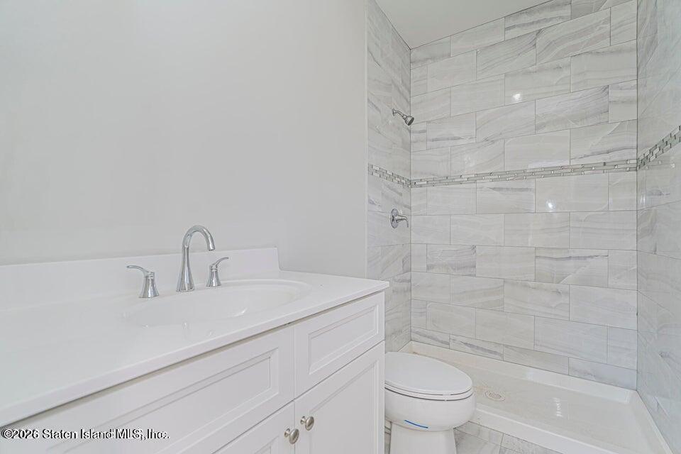 556 Drumgoole Road, Staten Island, NY, 10312 image 37