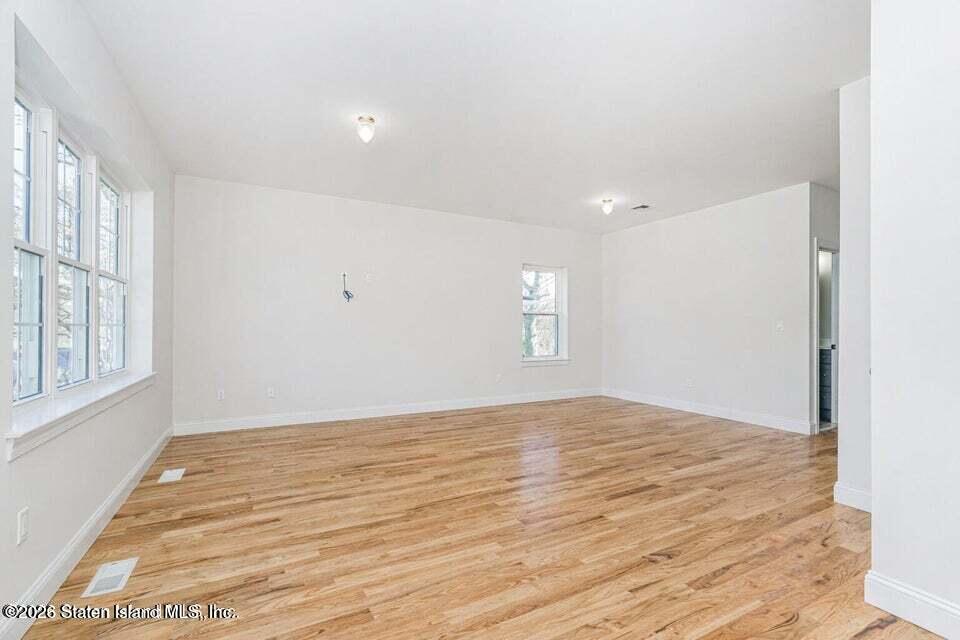 556 Drumgoole Road, Staten Island, NY, 10312 image 39