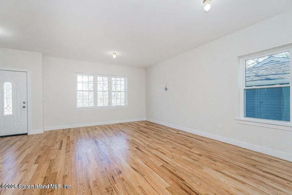 556 Drumgoole Road, Staten Island, NY, 10312 image 42