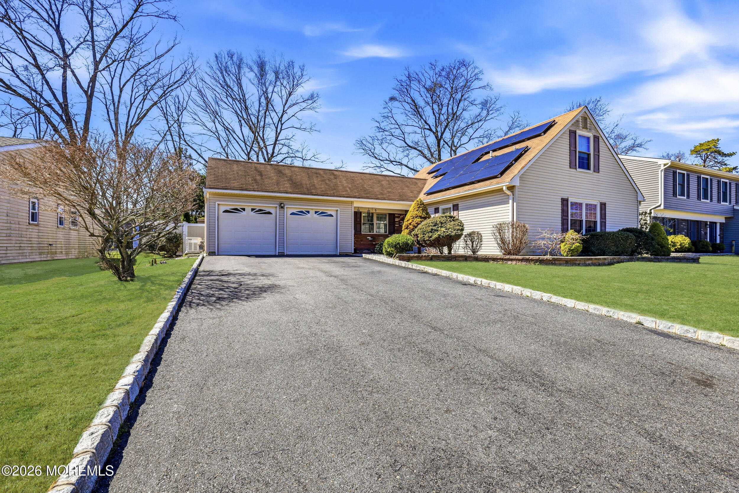 5 Berkshire Drive Image 1