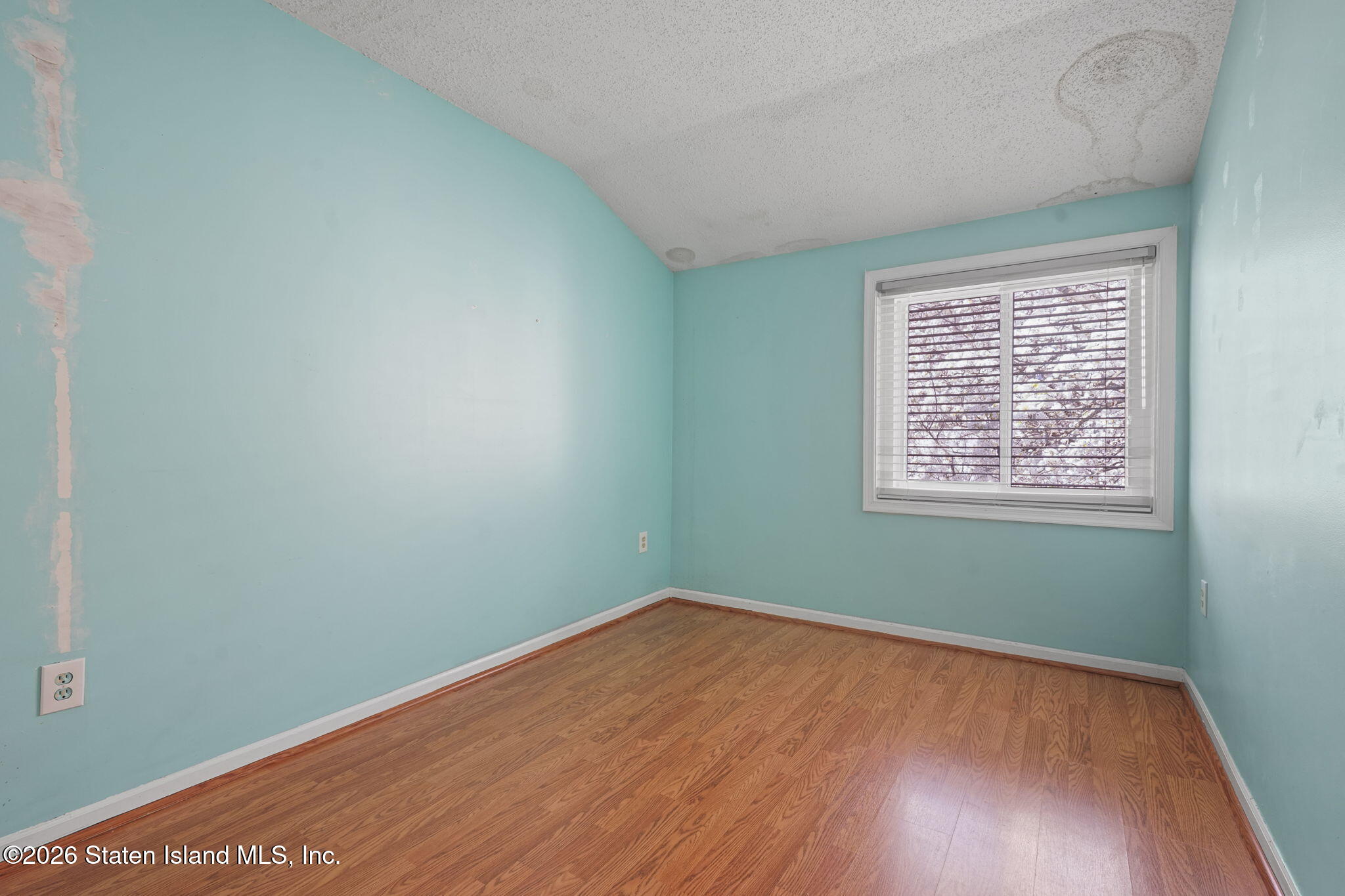 435 Ilyssa Way, Staten Island, NY, 10312 image 16