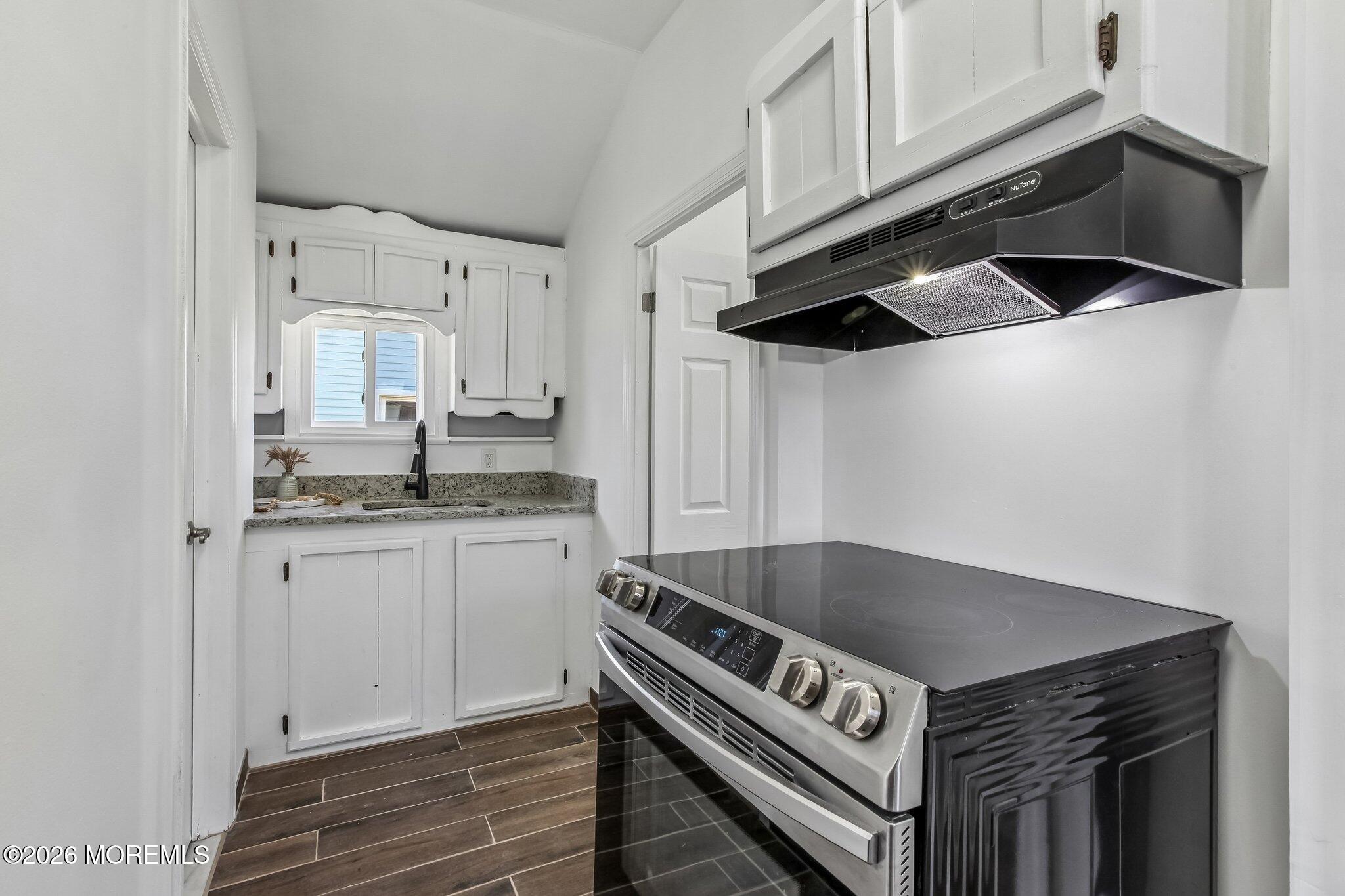 26 Hilltop Boulevard, Keyport, NJ, 07735 image 6