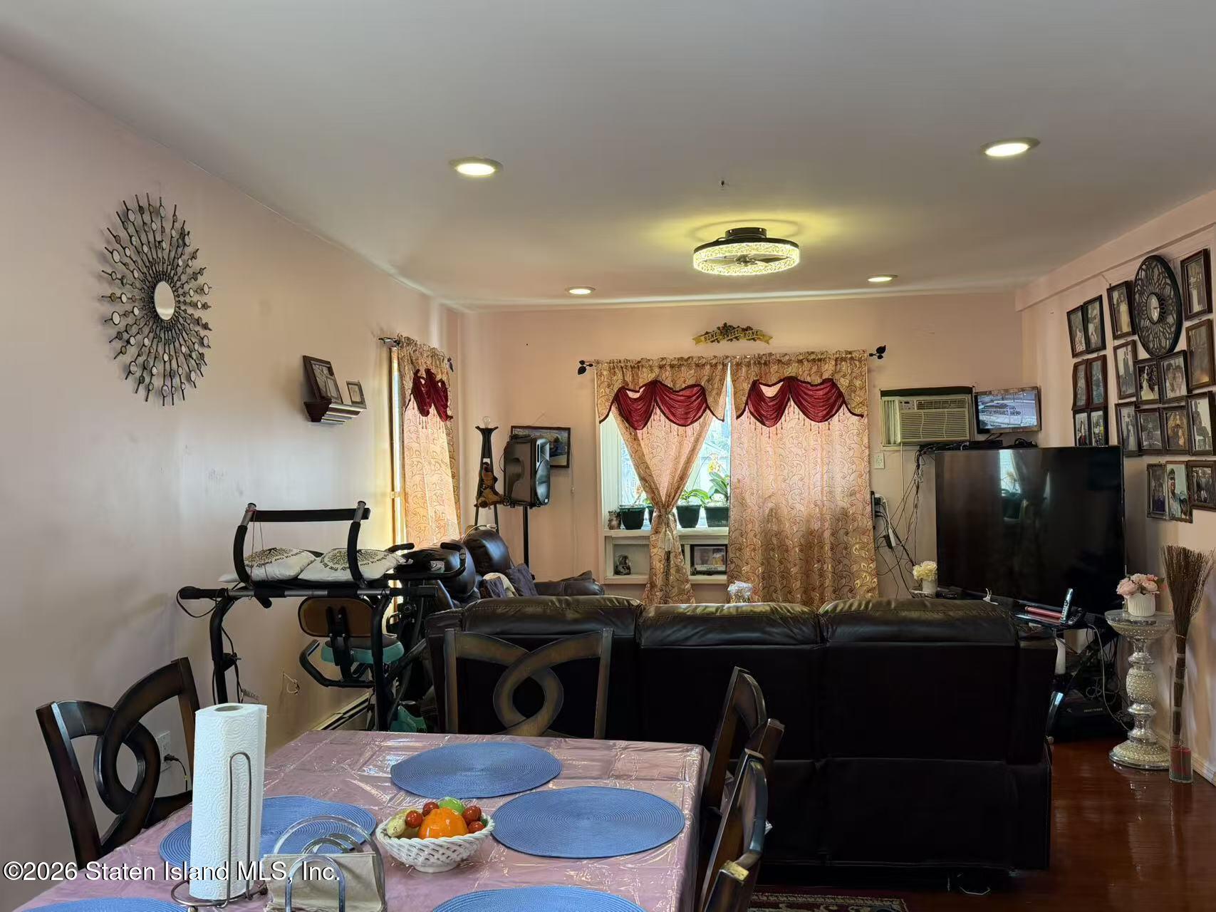 11 Cortlandt Street Image 3