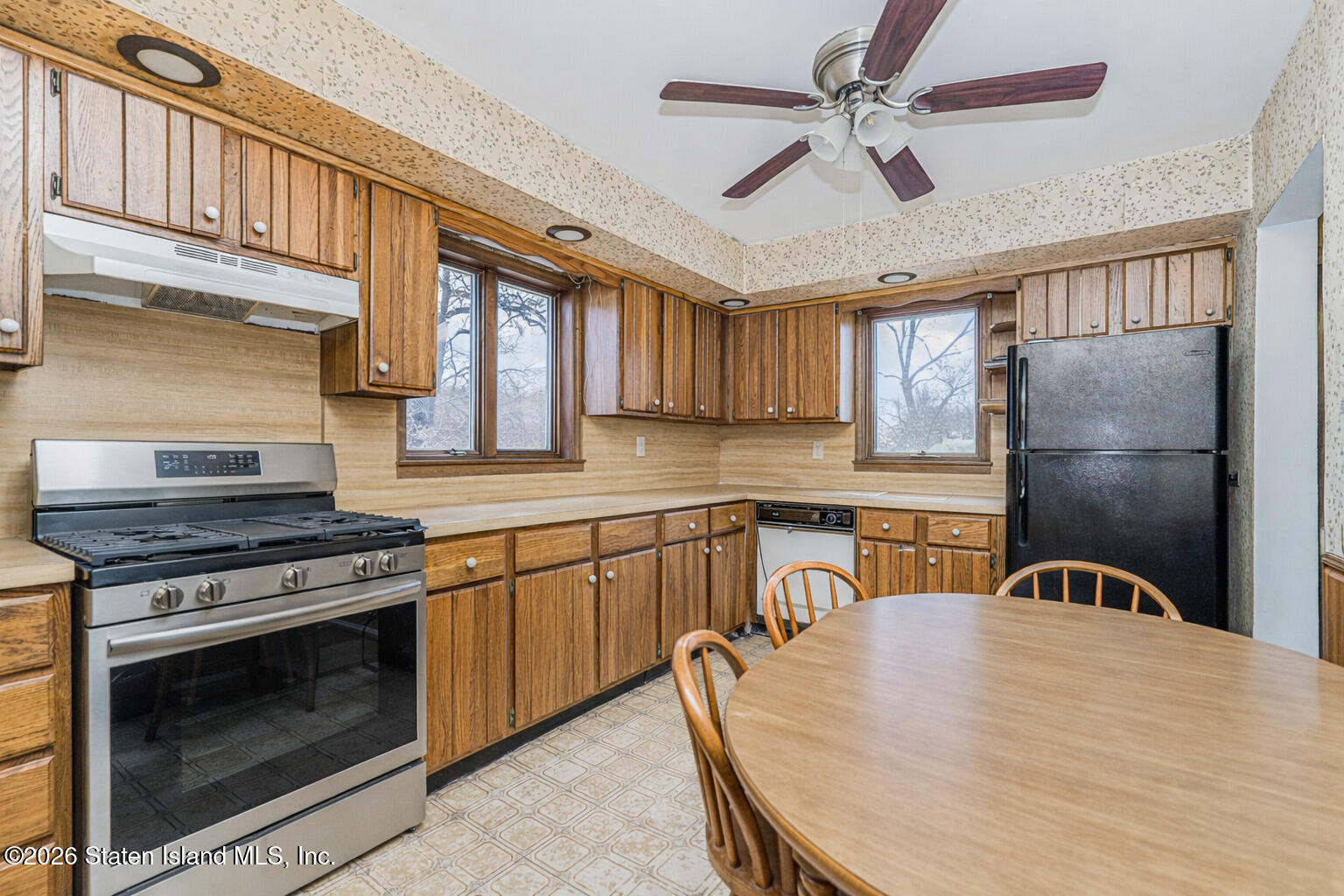 202 Dixon Avenue, Staten Island, NY, 10303 image 16