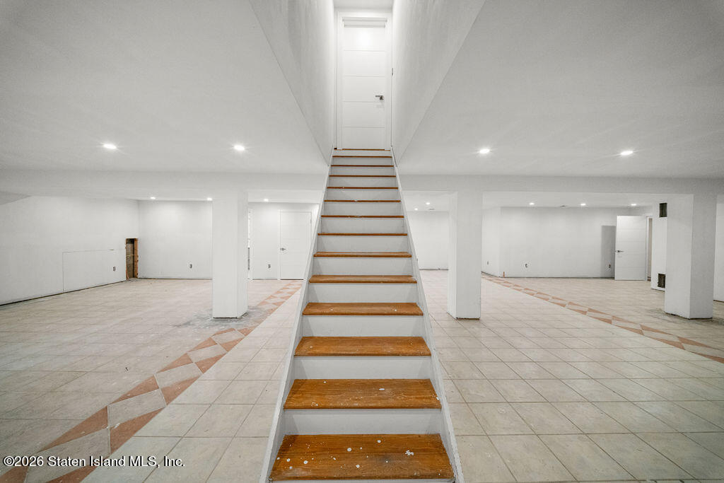 5 Nicolosi Drive, Staten Island, NY, 10312 image 68
